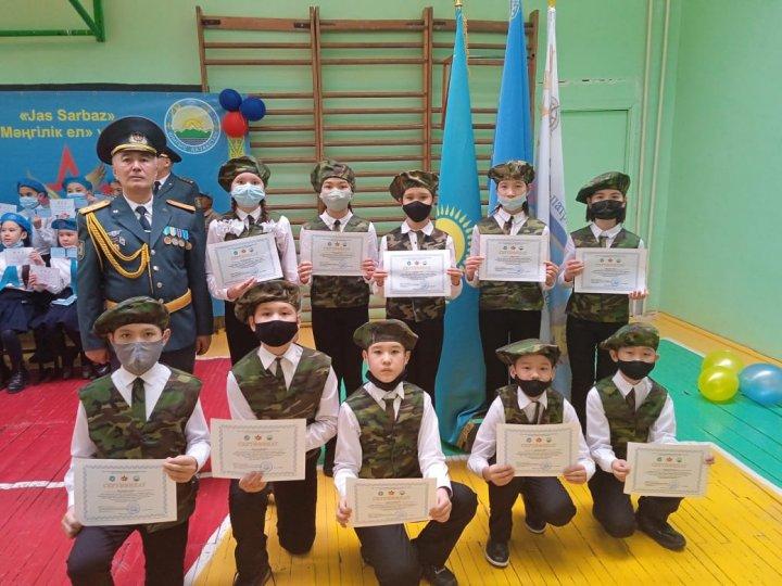 5"Б"сынып оқушылары Айбын әскери патриоттық клубының Жас Сарбаздарының Ант қабылдау рәсіміне қатысты.