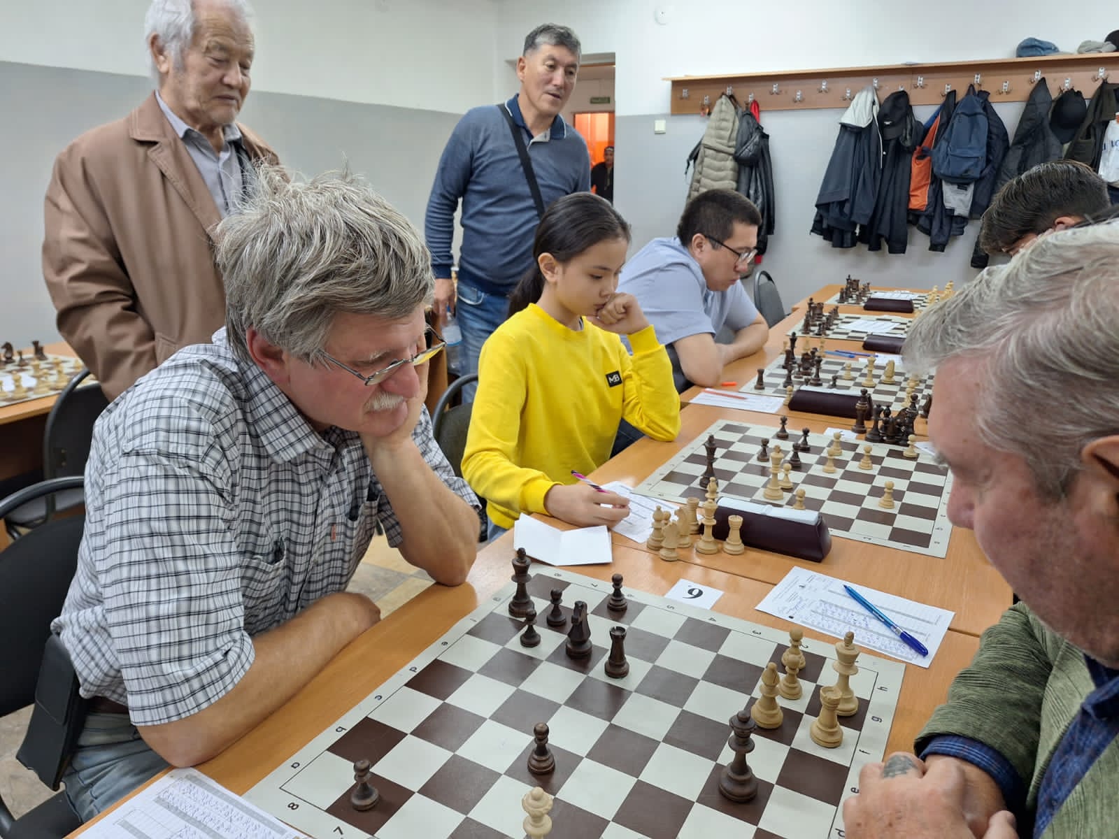 Тулекенова Азель  Өскемен қаласында   қыздар арасында өткен Болат Жәркенбаевты  еске алуға арналған  классикалық шахмат турнирінен 1 орынға ие болды