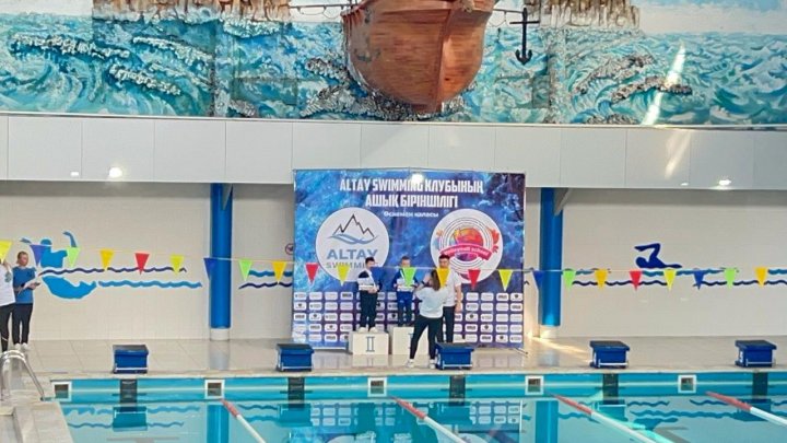 "Altai swimming" спорт клубындағы суда жүзудің ашық, біріншілігінде 2018 жылдар арасында жүзуден өнер көрсетіп, 1-орын иеленген 1-"В" сынып оқушысы Та